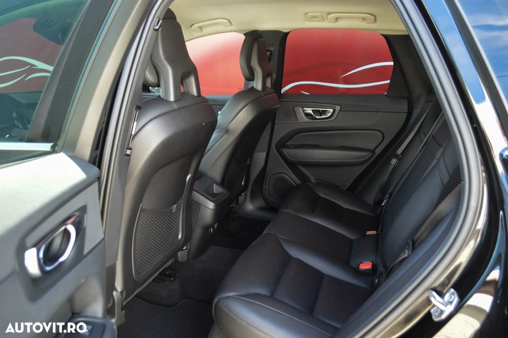 Volvo XC 60 D4 AWD Geartronic Momentum - 34