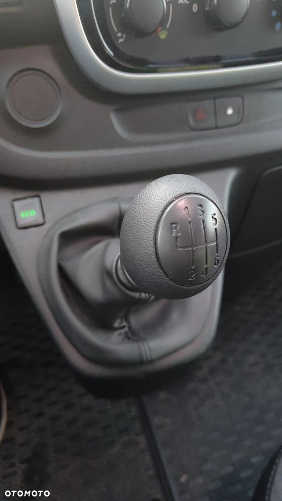 Opel Vivaro L2 Long - 9