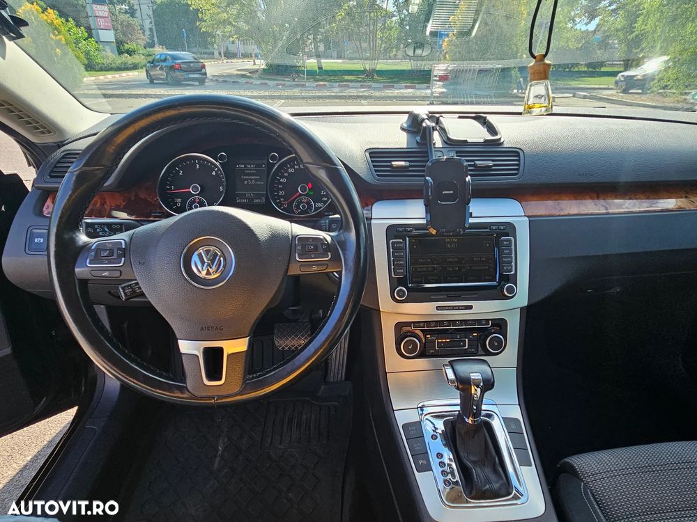 Volkswagen Passat CC 2.0TDI Highline DPF DSG - 17