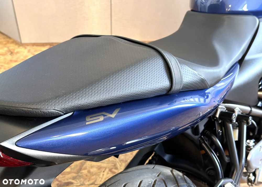 Suzuki SV - 7