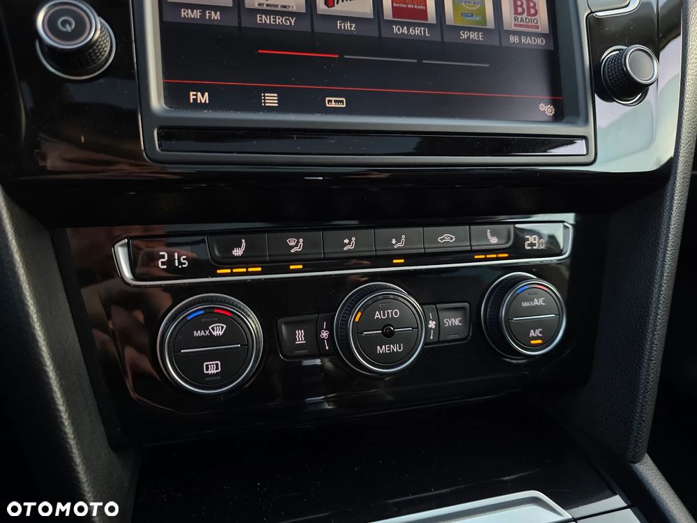 Volkswagen Passat 2.0 TDI Bi-Turbo BMT 4Mot Highline DSG - 22