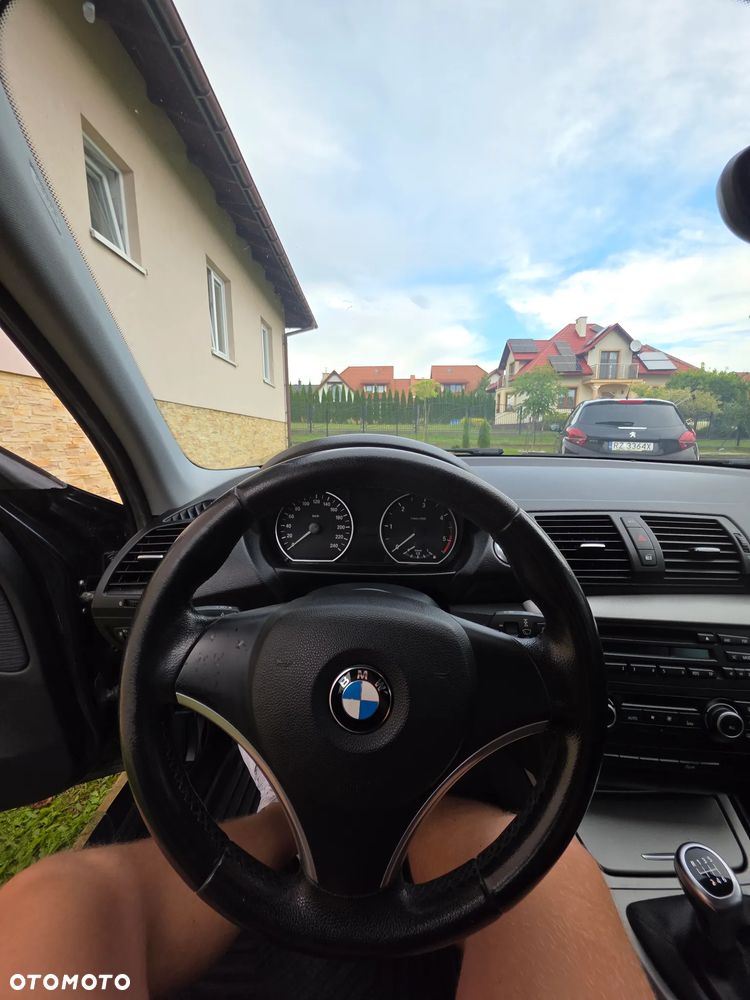 BMW Seria 1 116d - 17