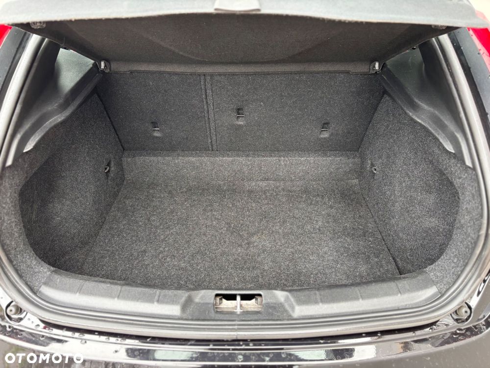 Volvo V40 D2 Kinetic - 21