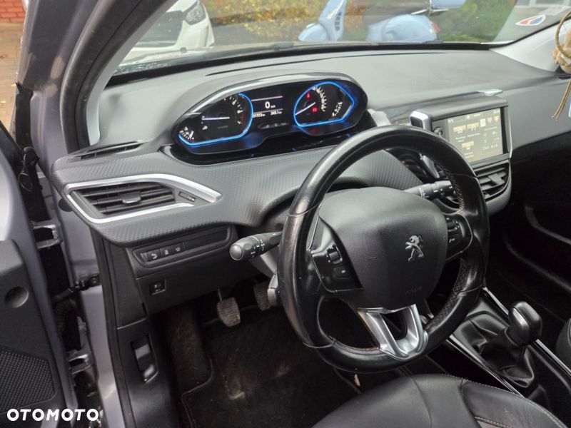 Peugeot 2008 PureTech 110 Stop&Start Allure - 23