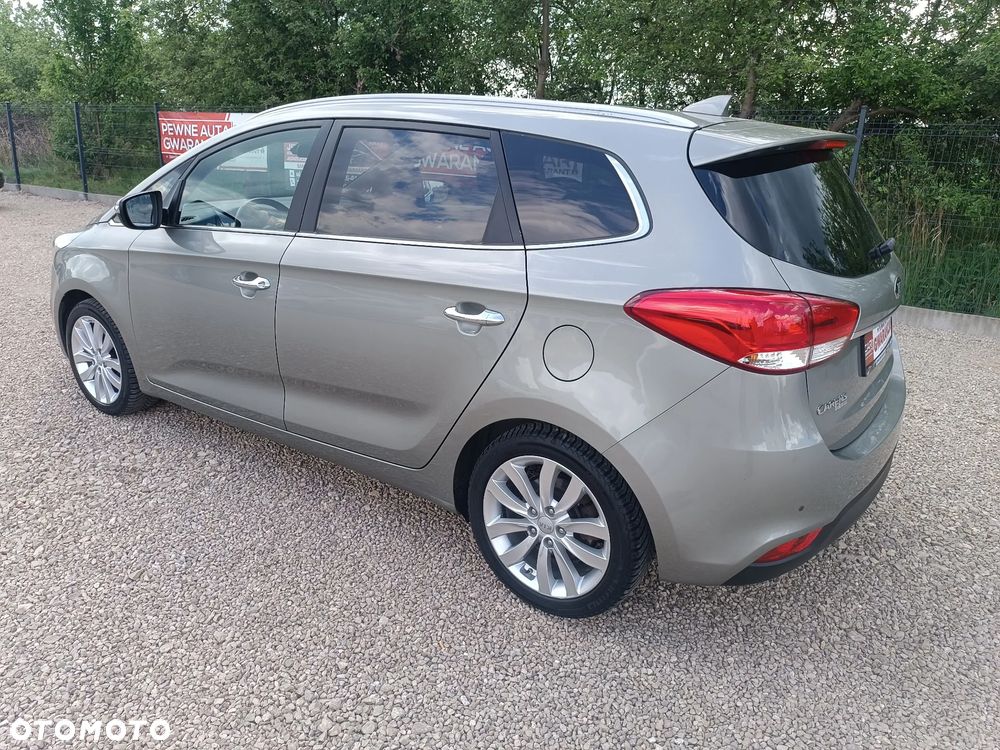 Kia Carens 1.7 CRDi 115 Dream Team Edition - 25