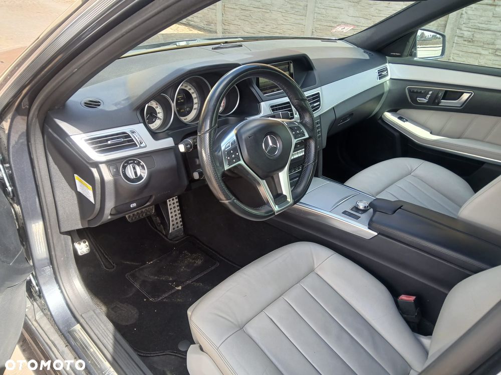 Mercedes-Benz Klasa E 350 4Matic 7G-TRONIC Elegance - 18