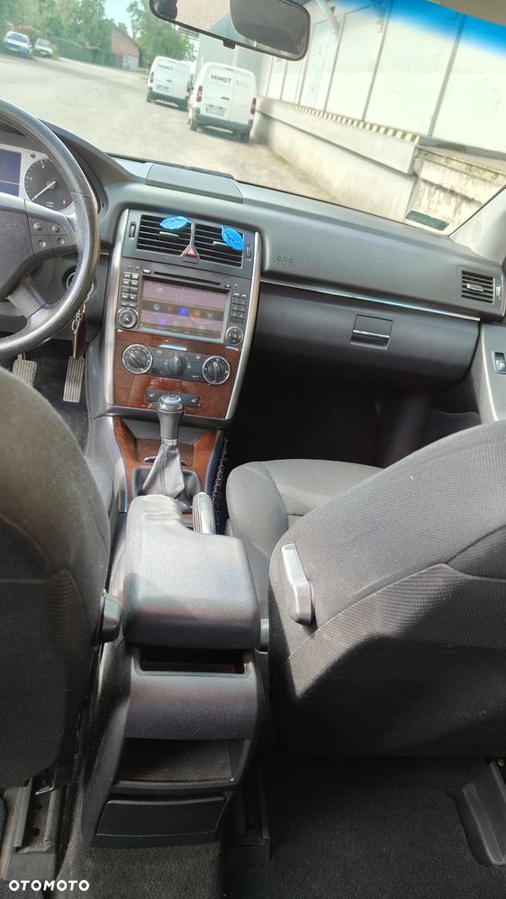 Mercedes-Benz Klasa B ver-200-cdi - 14