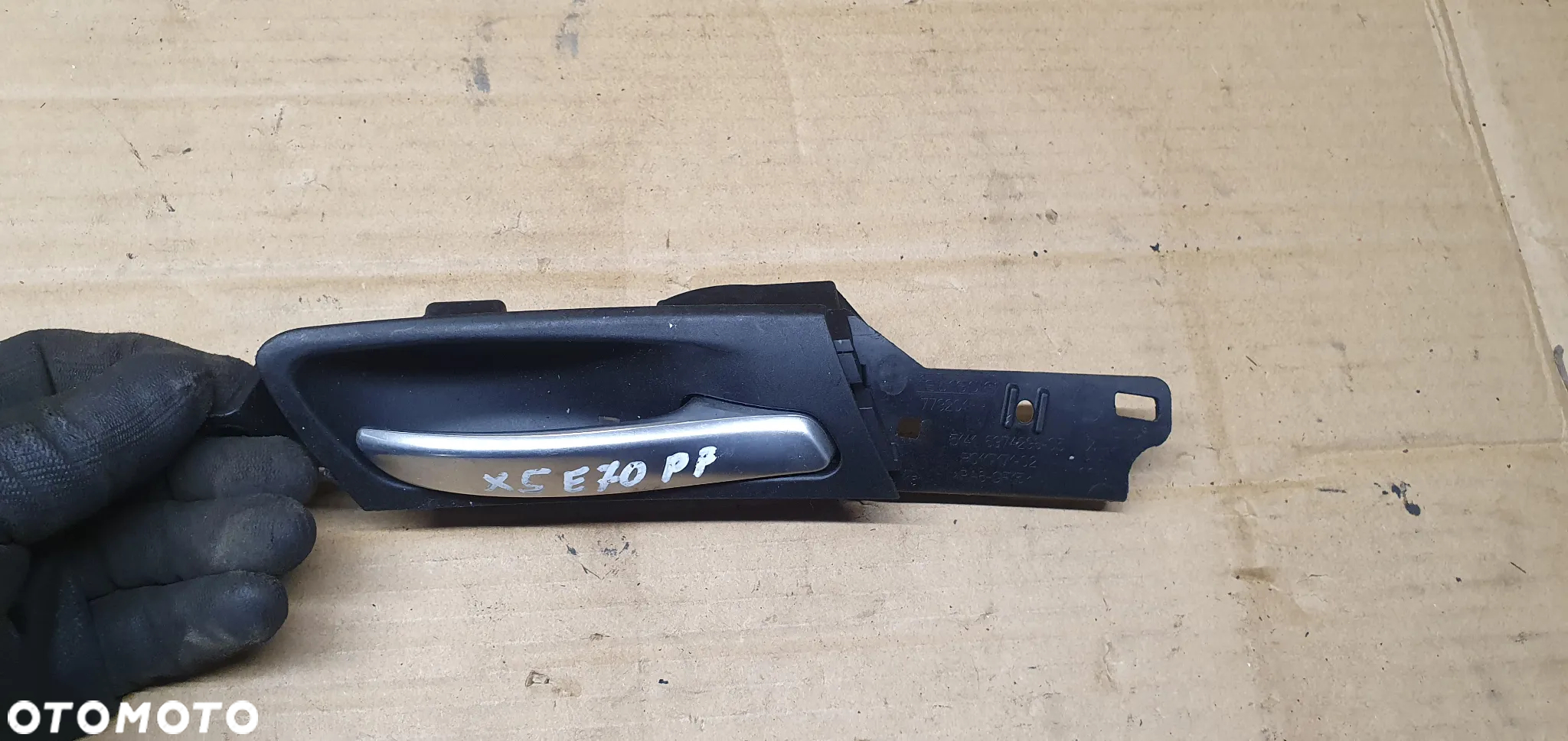 Klamka wewnętrzna prawy przód BMW X5 E70 6973736 6974296 - 2