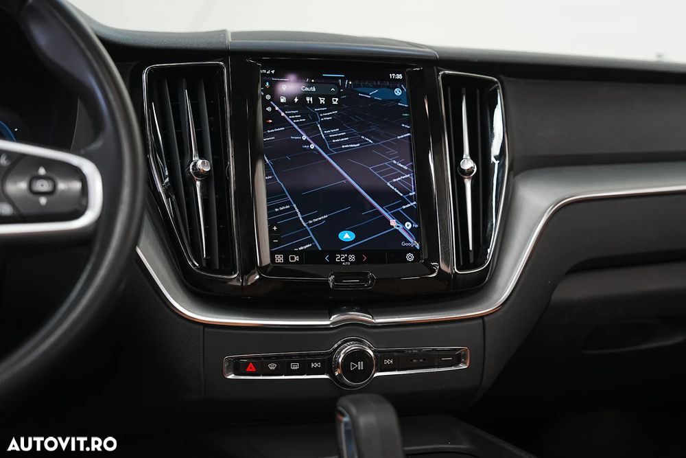 Volvo XC 60 Recharge T6 AWD AT Core - 21