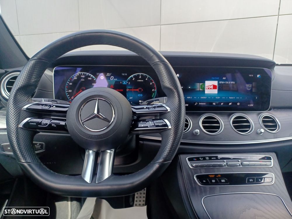 Mercedes-Benz E 300 - 12