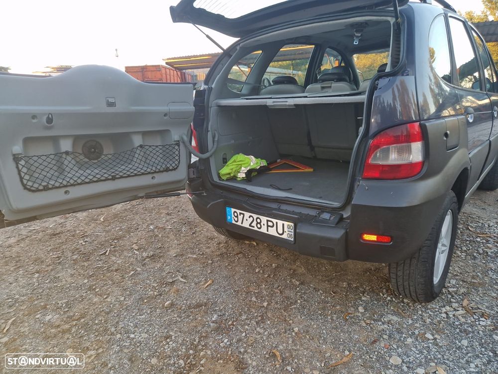 Renault Scénic 1.6 16V RXT AC - 7