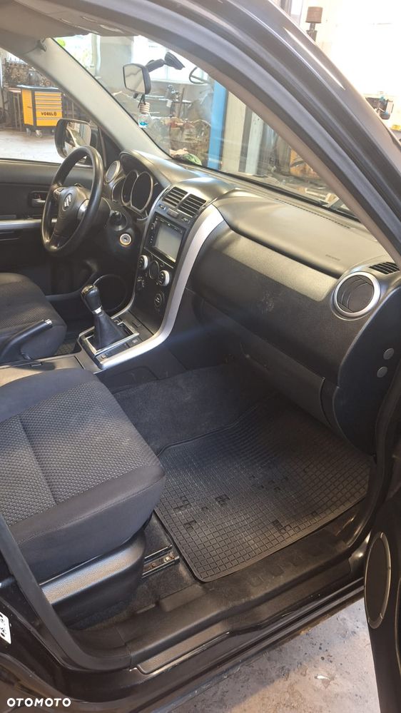 Suzuki Grand Vitara 1.9 DDiS Elegance EU5 - 9