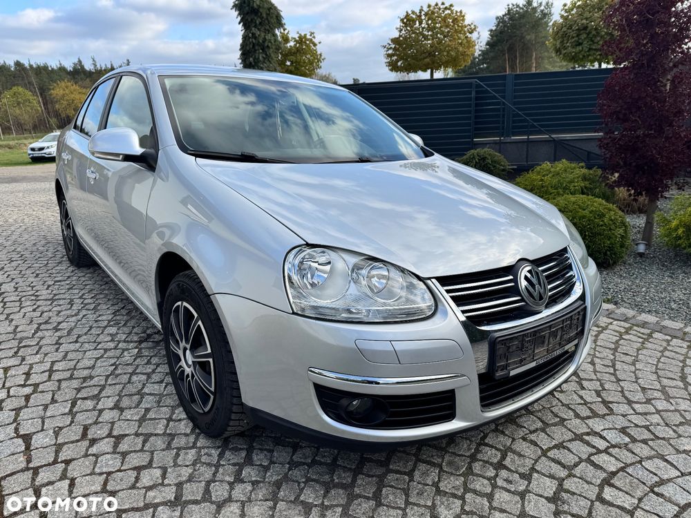 Volkswagen Jetta - 7