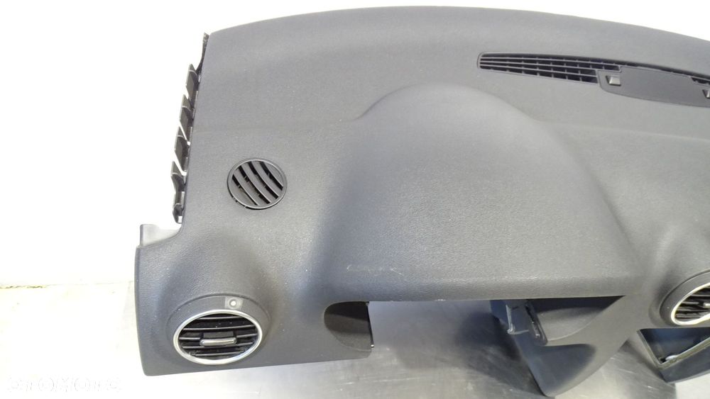 DESKA ROZDZIELCZA AUDI A3 8P 2.0TDI - 2