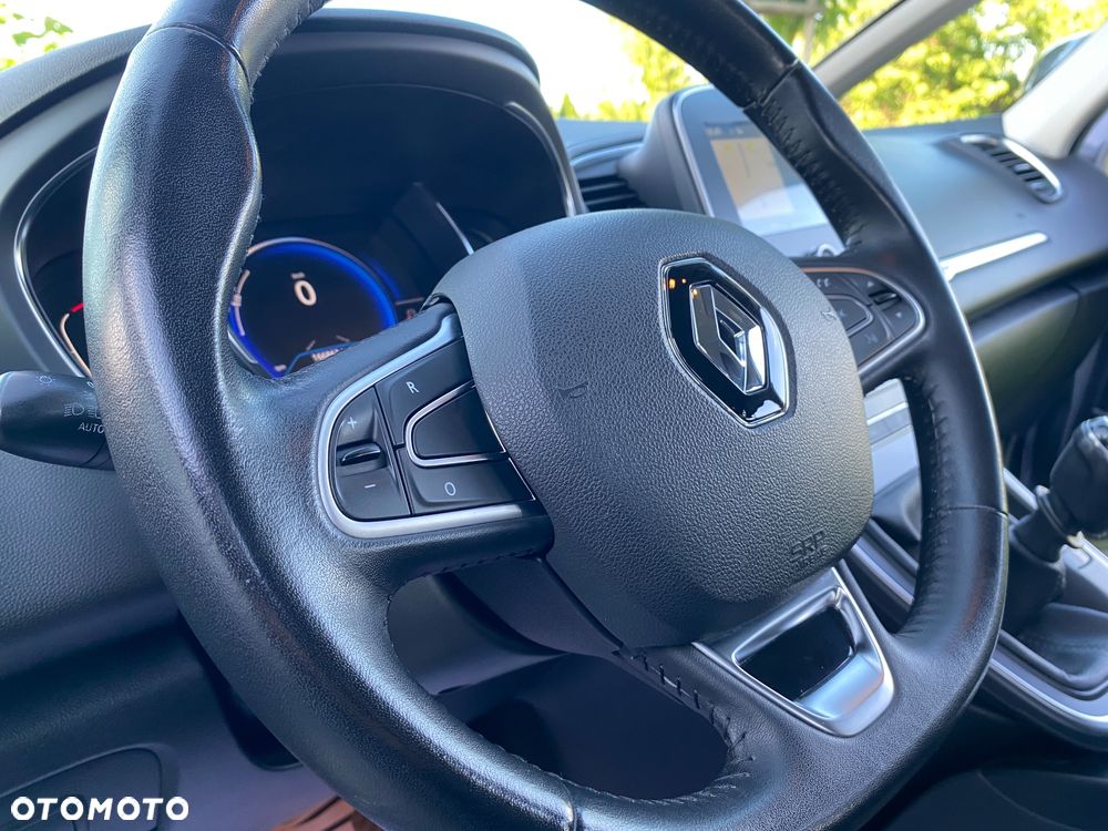 Renault Scenic - 21