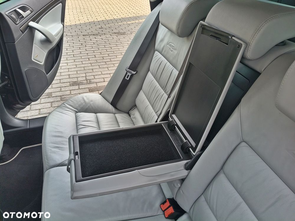 Skoda Octavia 2.0 TDI DPF DSG Laurin & Klement - 25