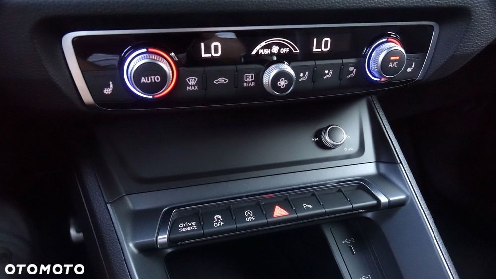 Audi Q3 Sportback - 38