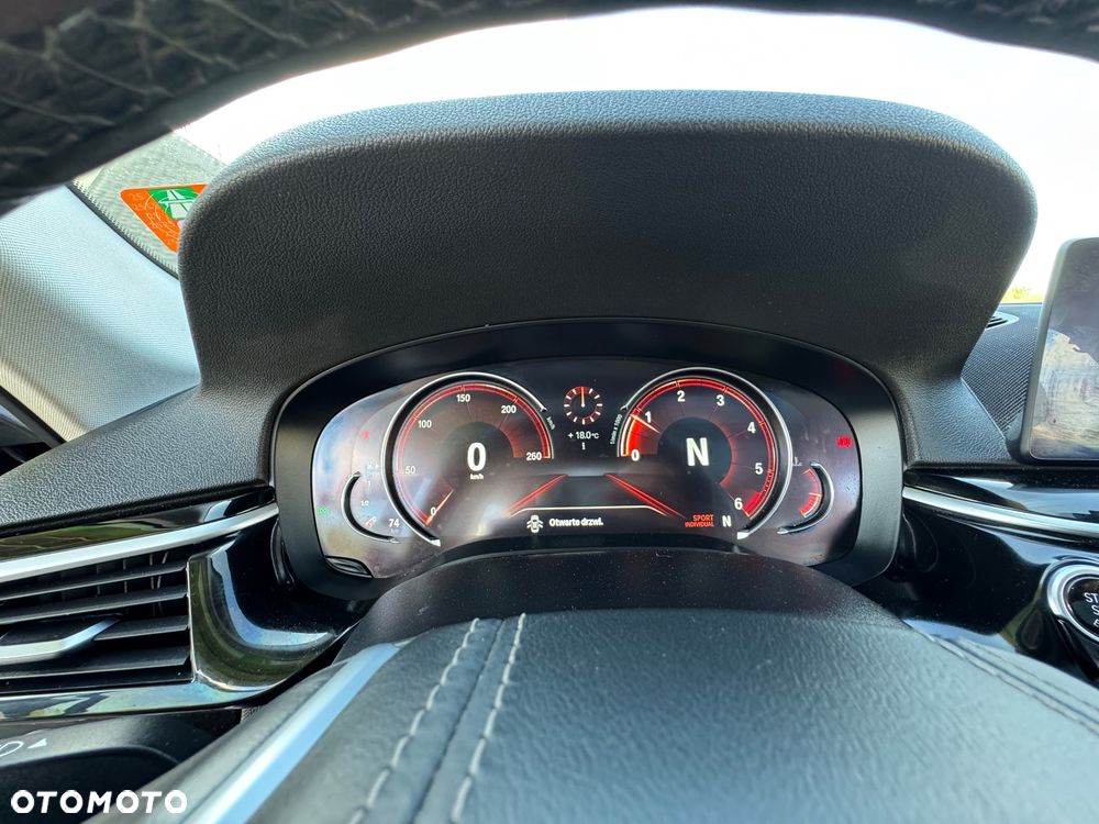 BMW Seria 5 - 38