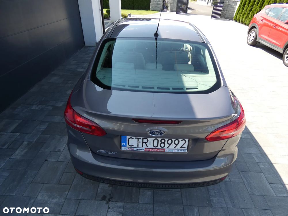 Ford Focus 1.6 Trend - 11