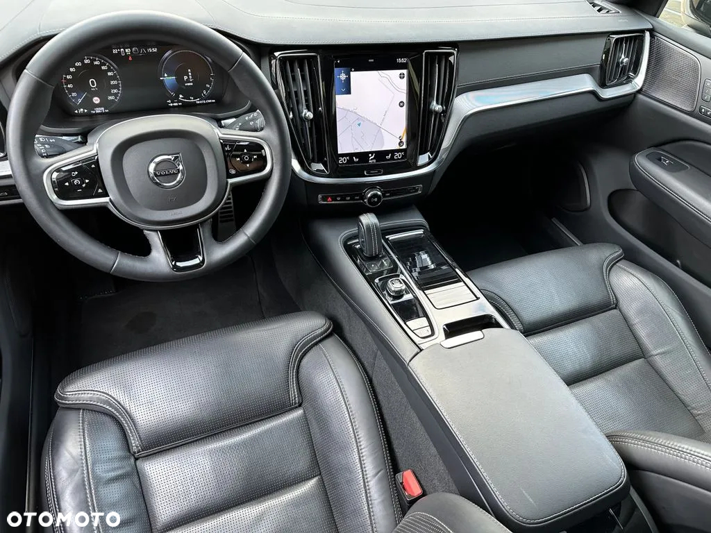 Volvo V60 T6 AWD Recharge Geartronic RDesign - 5