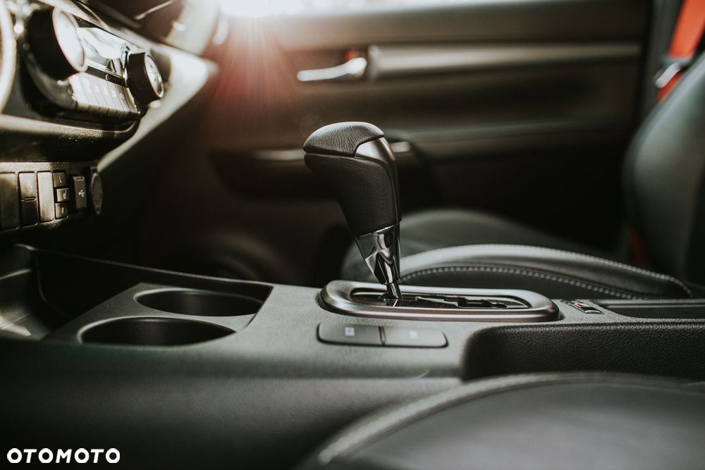 Toyota Hilux 2.8 D-4D Double Cab GR Sport II 4x4 - 28