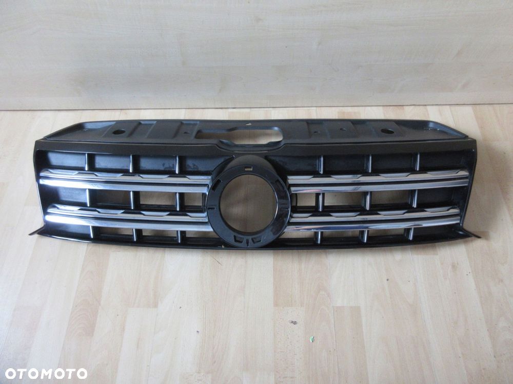 vw amarok 16^ lift grill atrapa 2h6853651b - 1