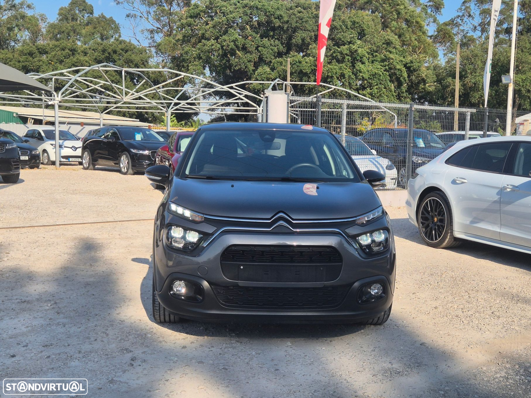 Citroën C3 1.2 PureTech Shine - 2