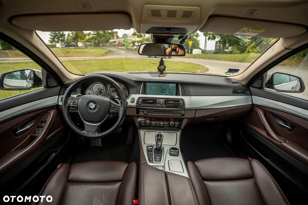 BMW Seria 5 535d Luxury Line - 22