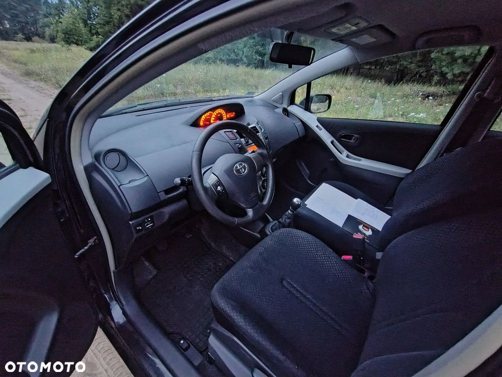 Toyota Yaris 1.33 Luna - 18