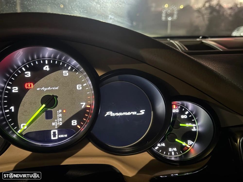 Porsche Panamera S E-Hybrid - 16