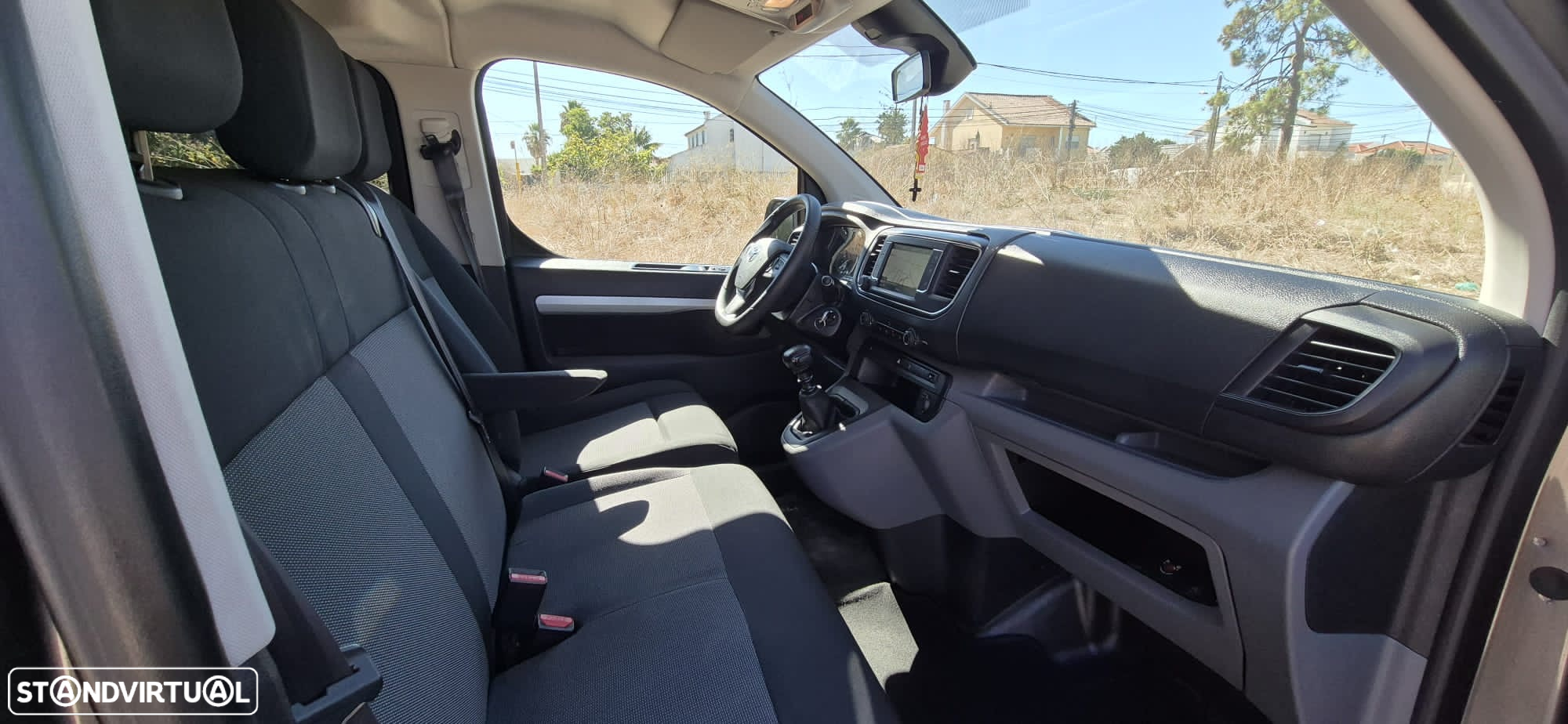 Toyota Proace 2.0 D-4D L2 6L - 8
