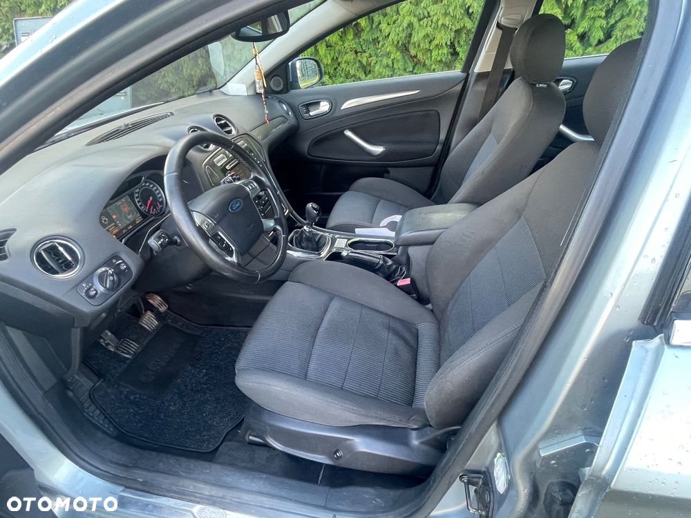 Ford Mondeo 2.0 TDCi Champions Edition - 8