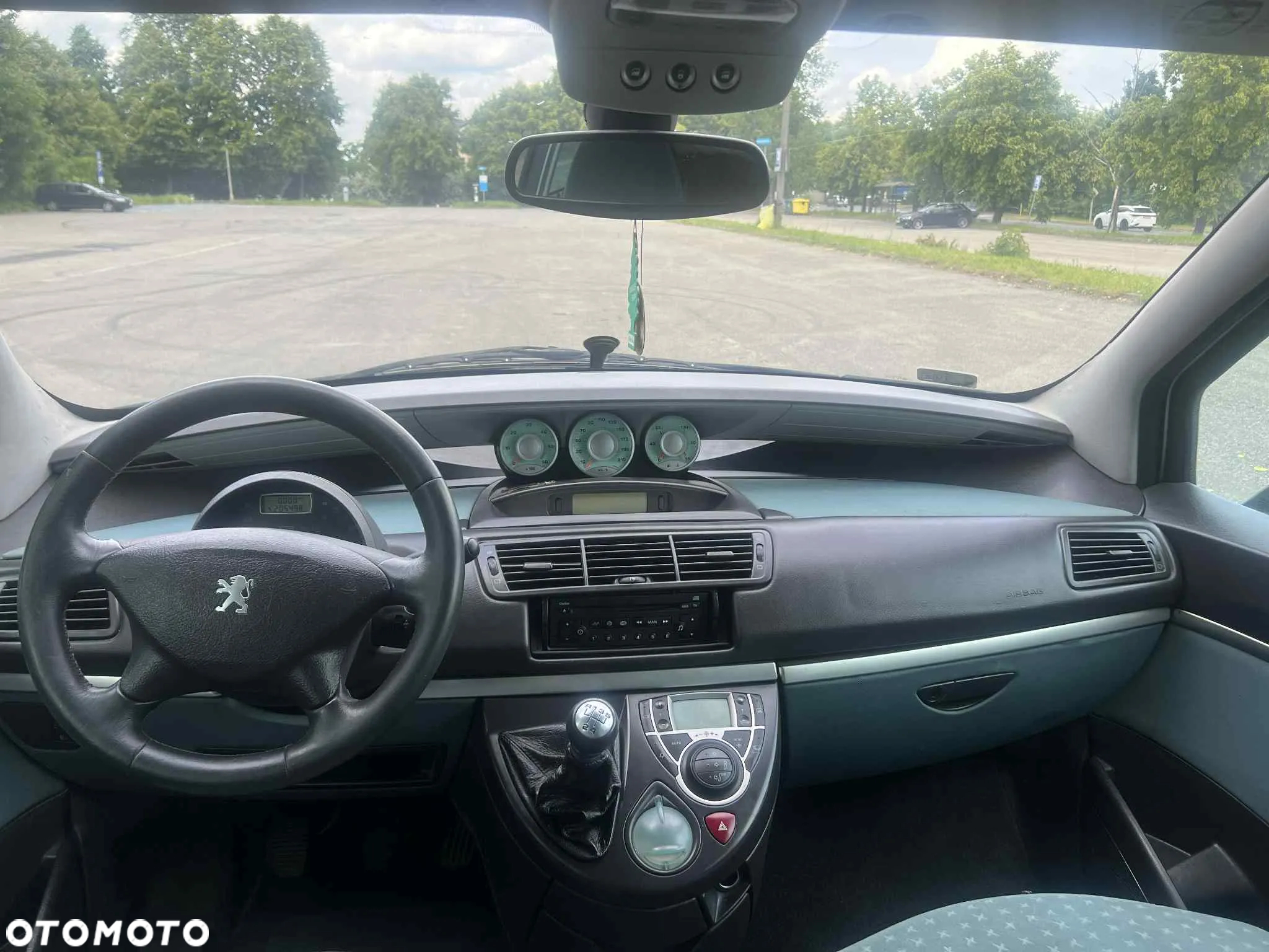 Peugeot 807 2.0 HDi SR - 16