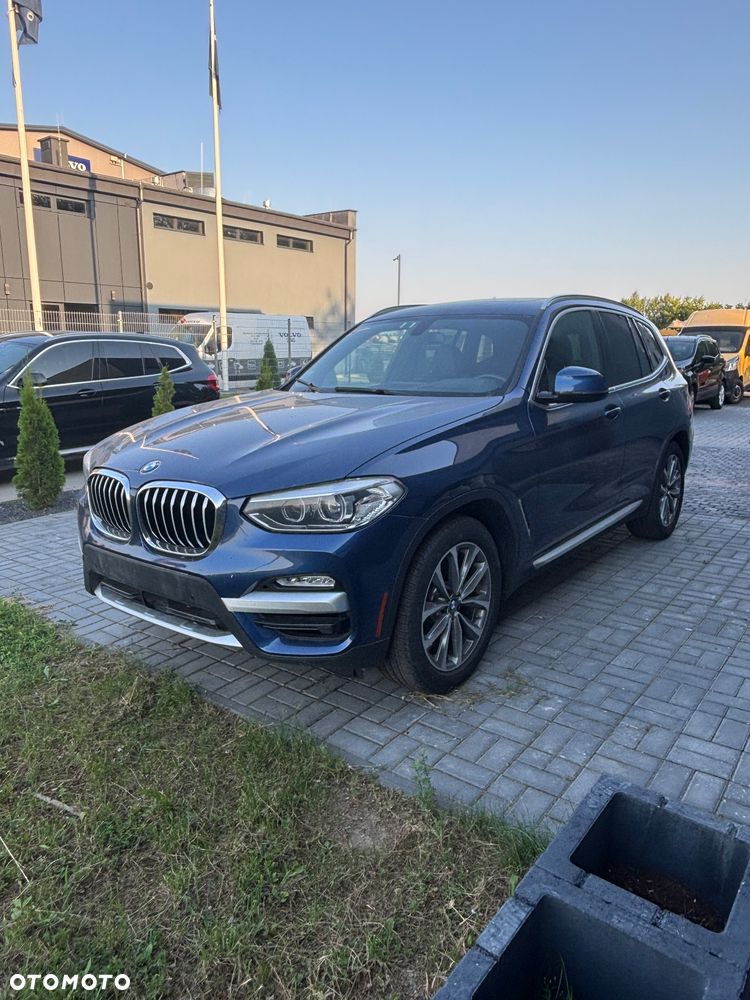 BMW X3 xDrive30i Advantage - 1