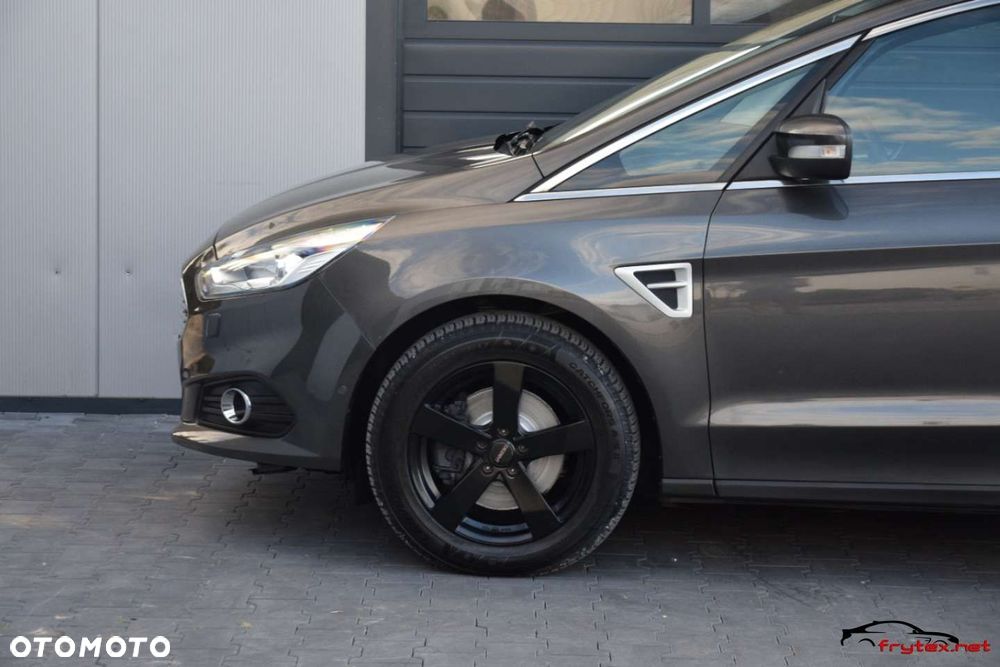 Ford S-Max - 8