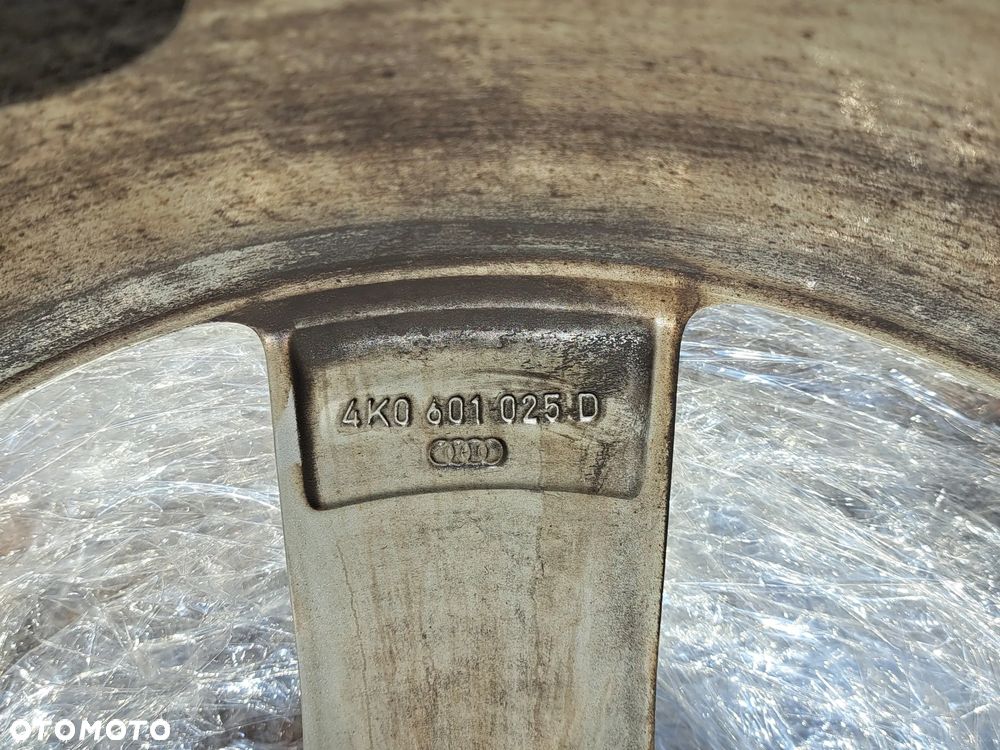 Felga Audi A6 A-6 C8 18 Cali 4K0601025D E 8Jx18H2 ET 39 - 8