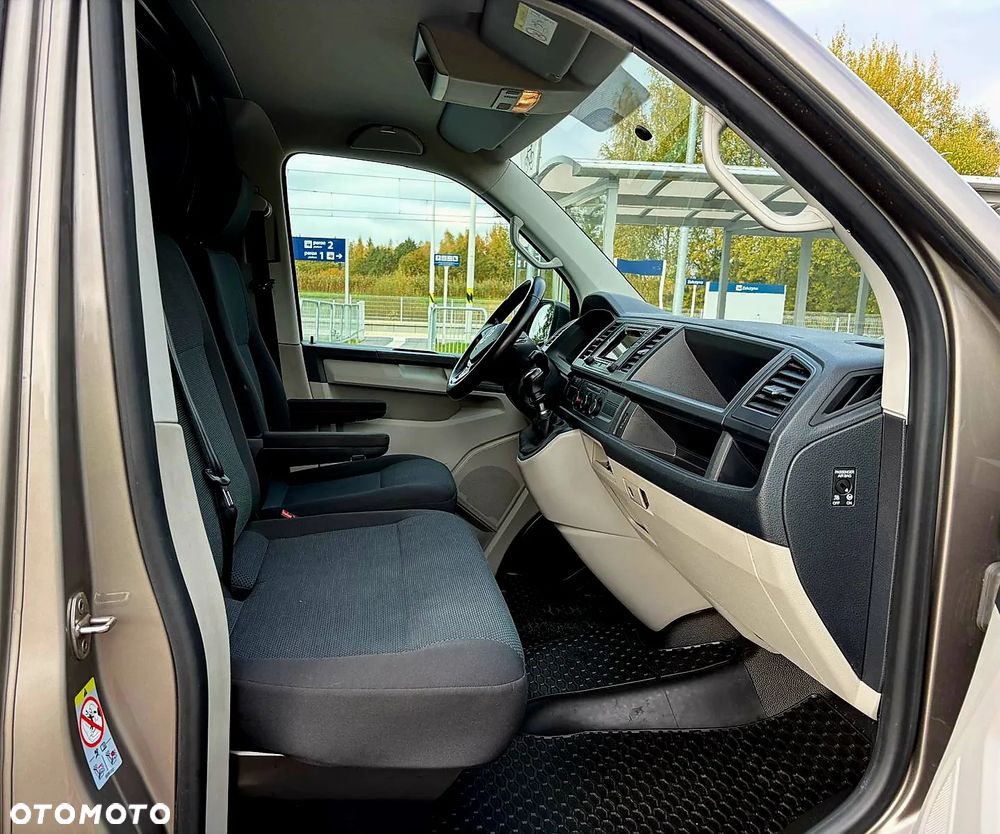 Volkswagen Transporter - 21