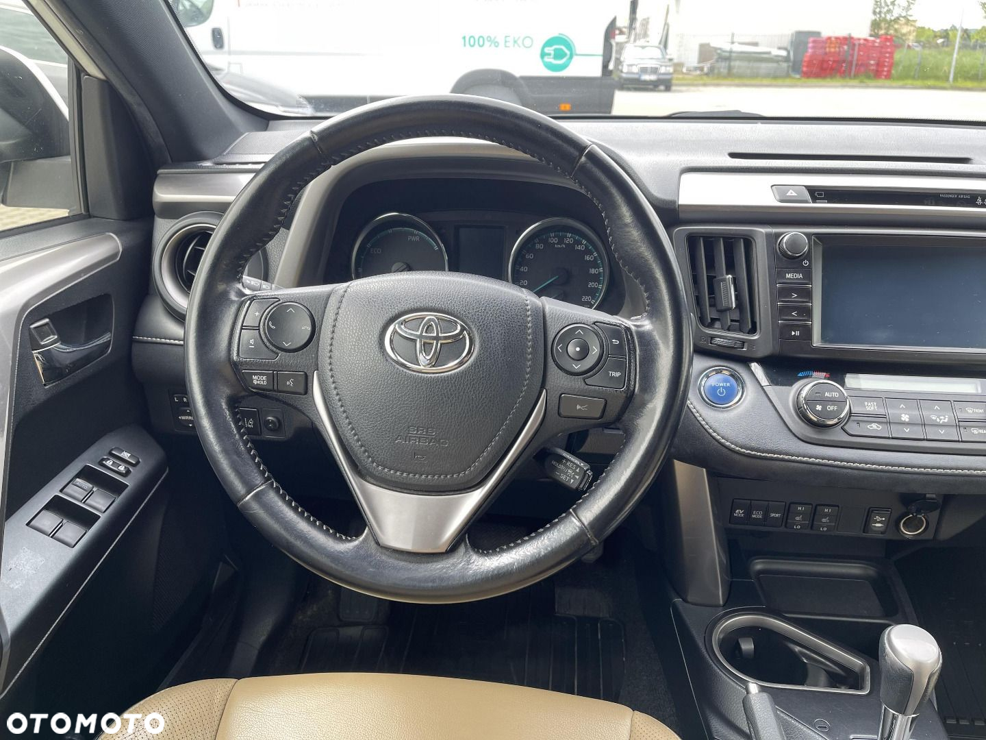 Toyota RAV4 - 11