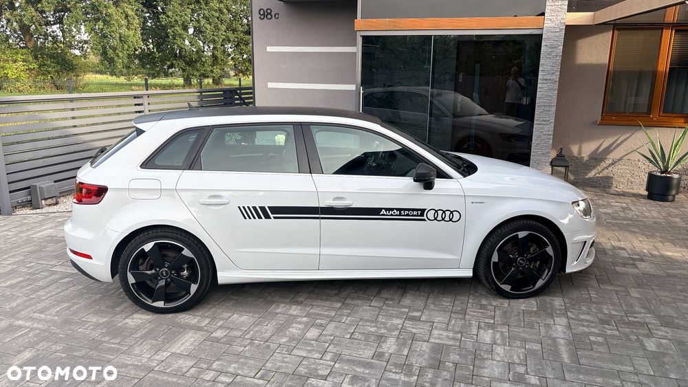 Audi A3 Sportback 40 e-tron S tronic design - 4
