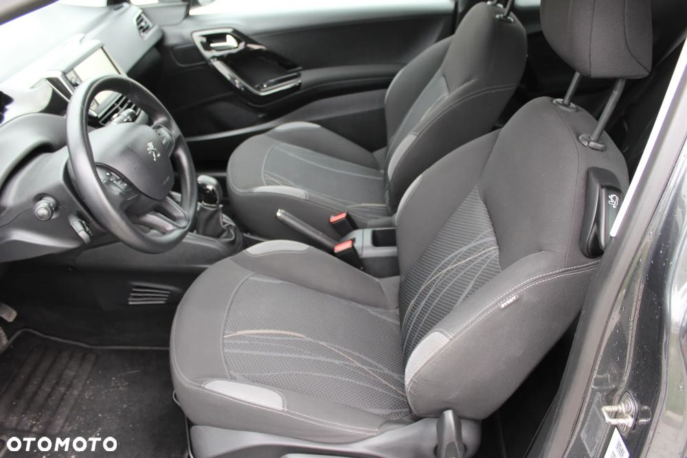 Peugeot 208 PureTech 82 Active - 16