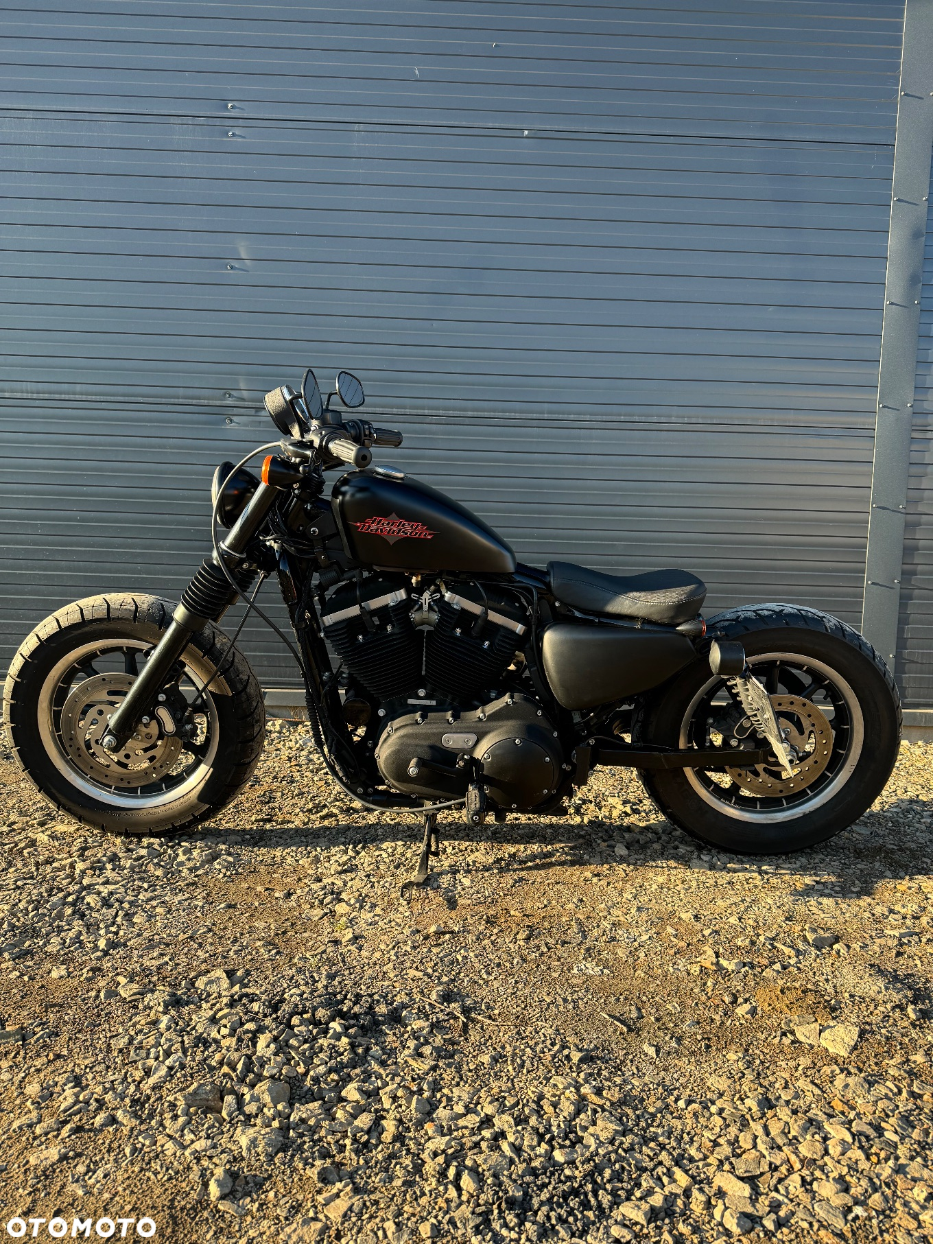 Harley-Davidson Sportster Iron 883 - 2