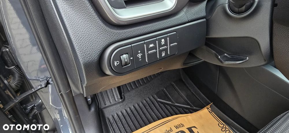 Kia XCeed 1.6 CRDi LAUNCH EDITION - 18