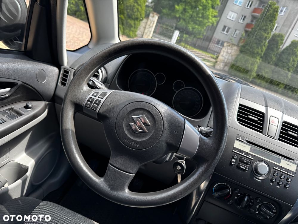 Suzuki SX4 1.6 Premium - 15
