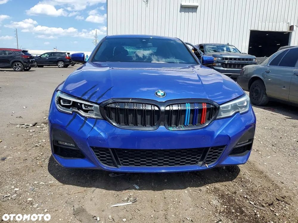 BMW Seria 3 330i xDrive M Sport sport - 1