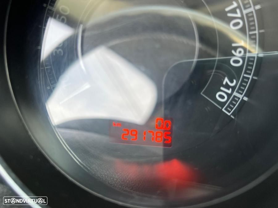 Peugeot 3008 2.0 HDi Hybrid4 - 10