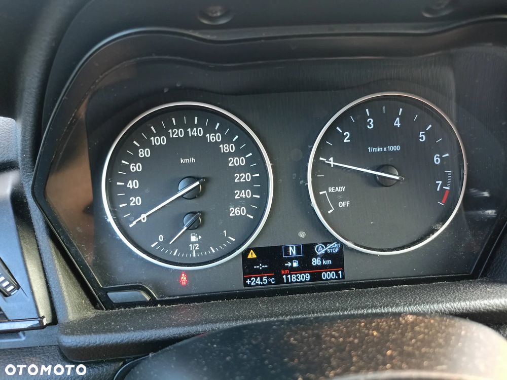 BMW Seria 2 218i - 16