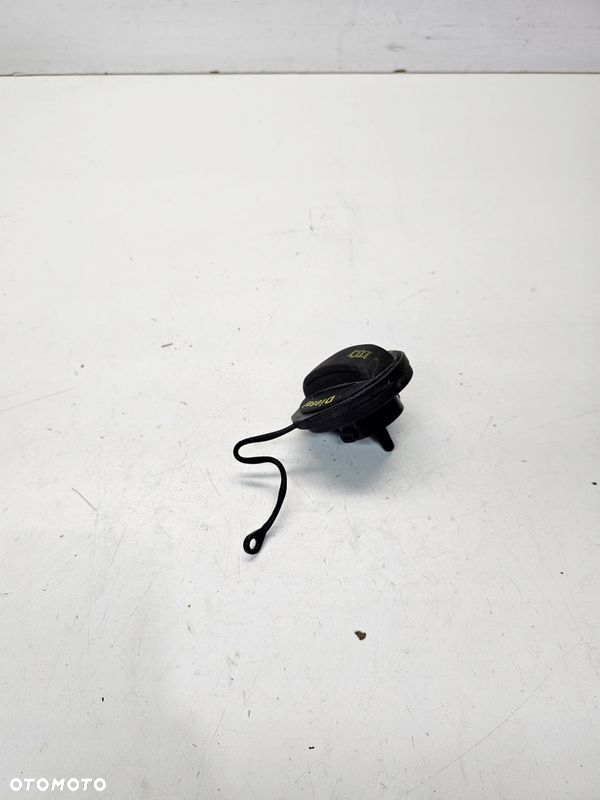 KOREK WLEWU PALIWA AUDI VW SEAT SKODA 5N0201553D - 2