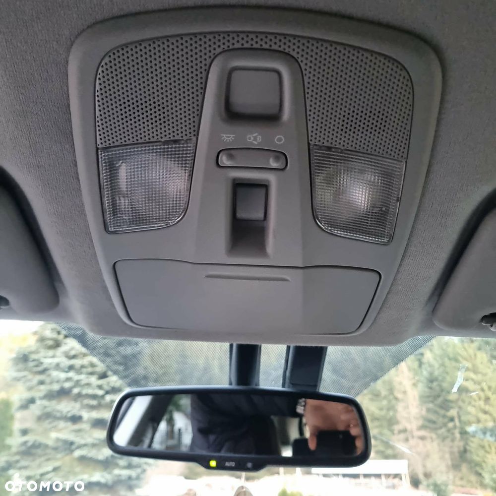 Suzuki S-Cross - 19