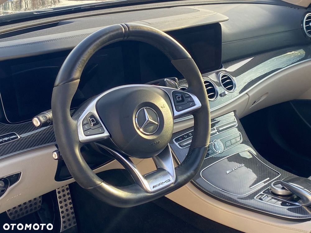 Mercedes-Benz Klasa E - 21