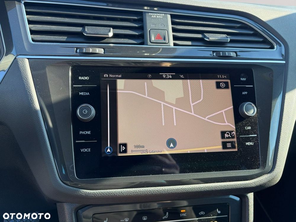 Volkswagen Tiguan 2.0 TDI SCR DSG Elegance - 22